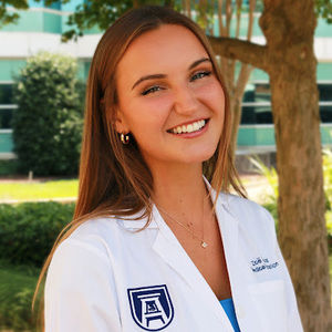 Meet your Posher, Zoe